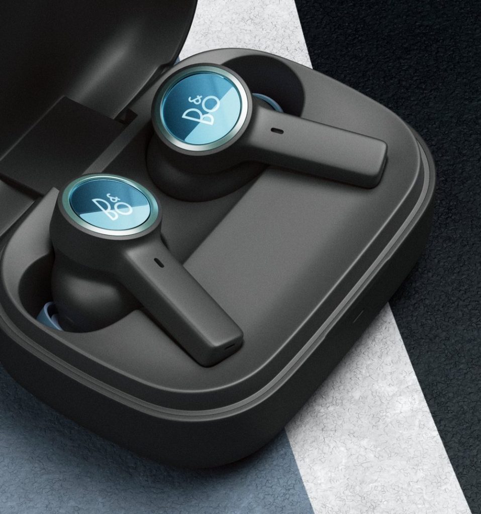 Bang & Olufsen представи безжични слушалки с активно шумопотискане