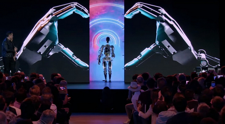 Tesla показа официално своя хуманоиден робот Optimus
