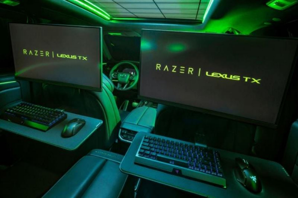 Razer превръща кросоувъра Lexus TX в геим-мобил