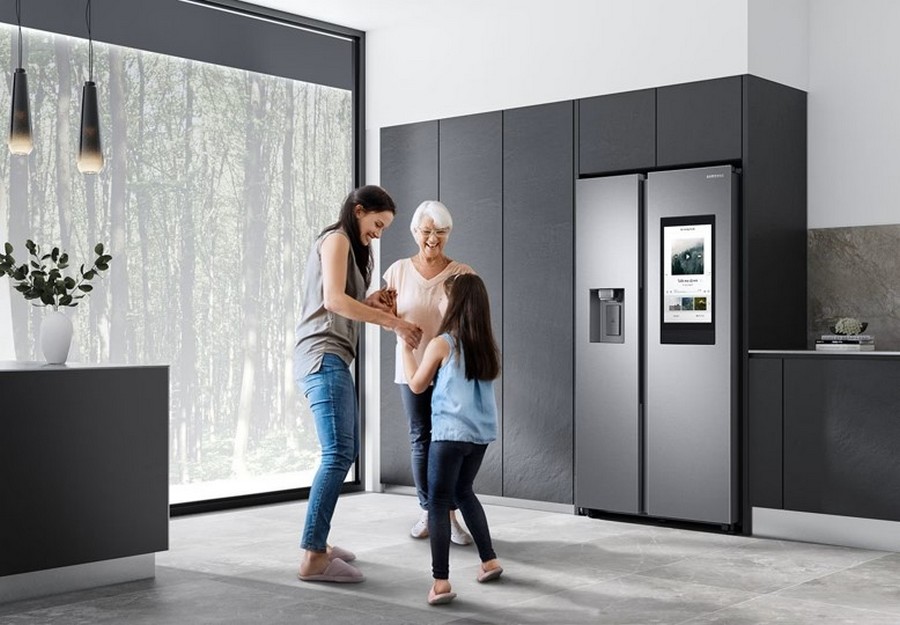 Samsung България стартира продажбите на интелигентния хладилник Family Hub