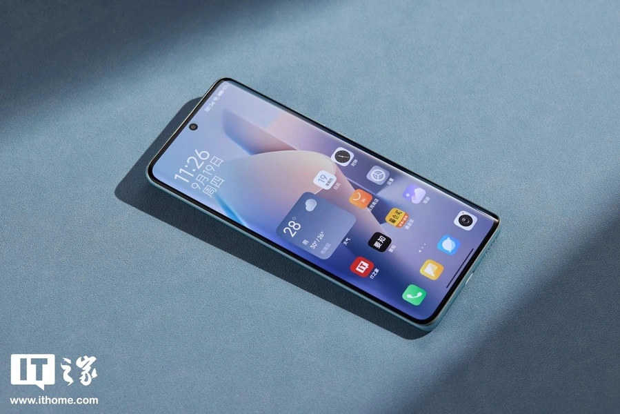 Redmi Note 14 Pro+: снимки и характеристики